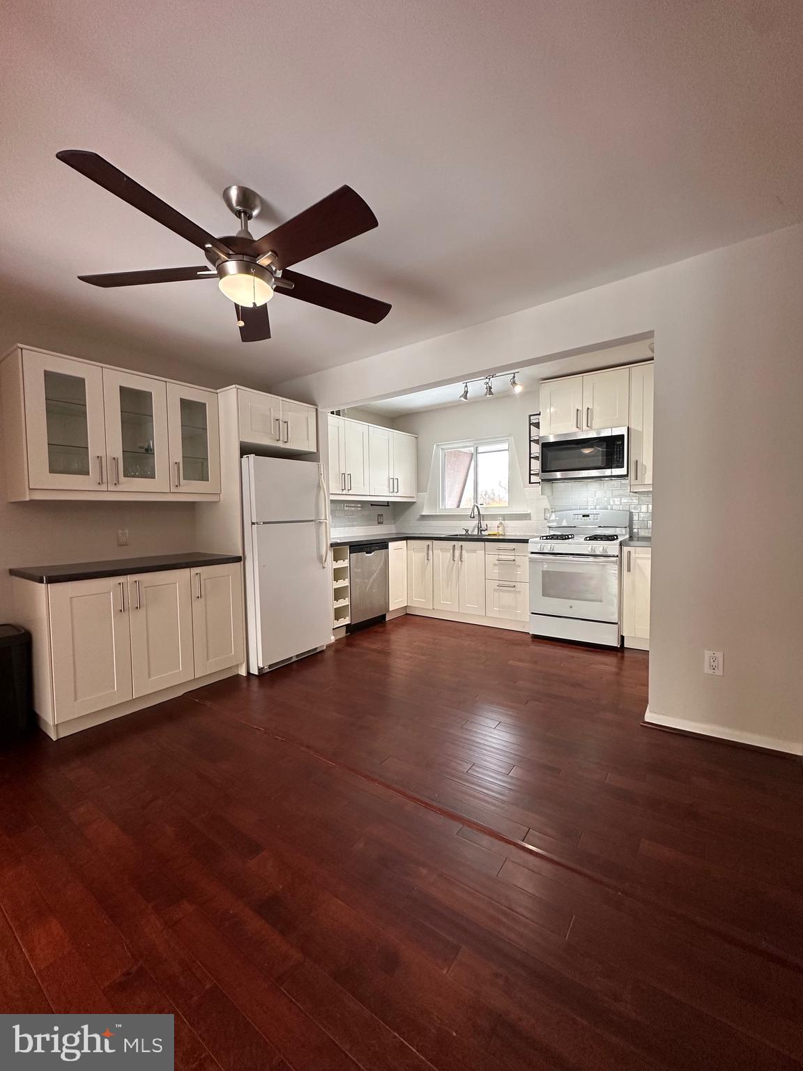 11625 Vantage Hill Road, Unit 22B Reston, VA 20190 - Photo 7 of 18