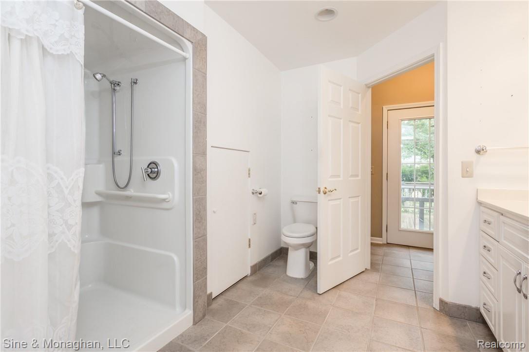 265 Ridgemont Road Grosse Pointe, MI 48236 - Photo 30 of 47 IMG_5055.jpg