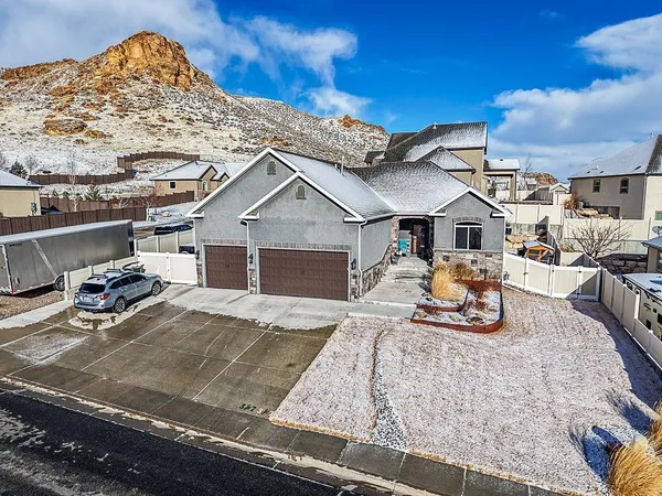 $615,000 | 107 Commerce Drive, Green River, WY 82935