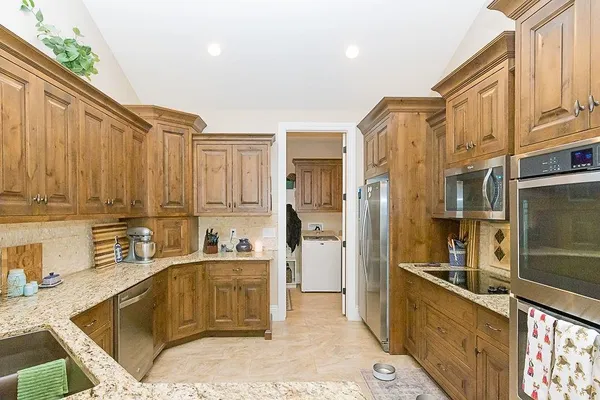 $615,000 | 107 Commerce Drive, Green River, WY 82935
