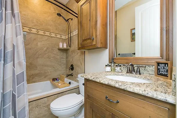 $615,000 | 107 Commerce Drive, Green River, WY 82935