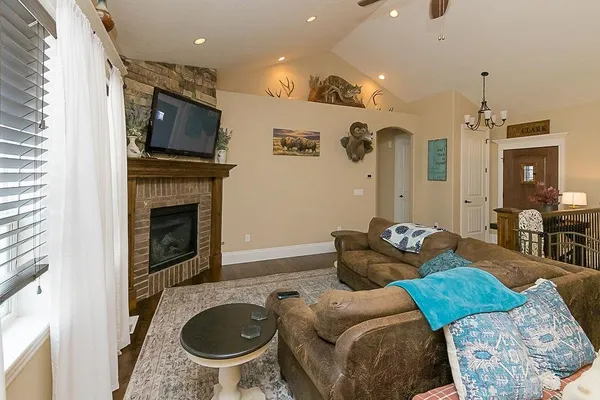 $615,000 | 107 Commerce Drive, Green River, WY 82935