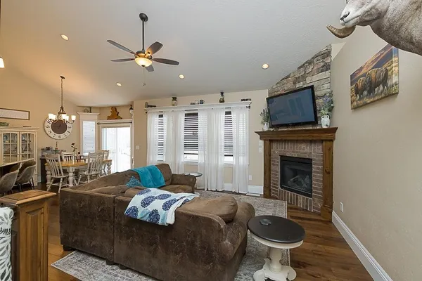 $615,000 | 107 Commerce Drive, Green River, WY 82935