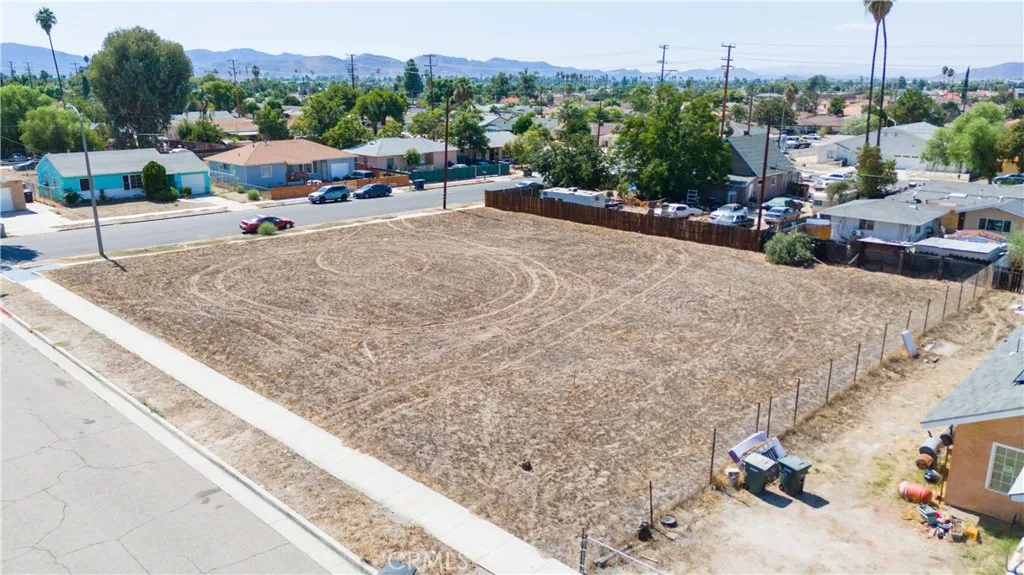 0 Central Hemet, CA 92543 - Photo 9 of 17 a view of a terrace with sitting area