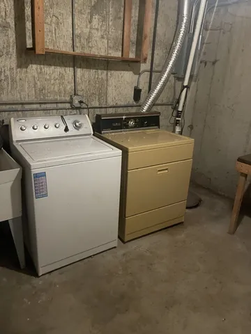 $279,900 | 1026 Briarcliffe Boulevard, Wheaton, IL 60189