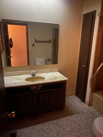 $279,900 | 1026 Briarcliffe Boulevard, Wheaton, IL 60189