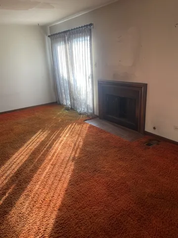 $279,900 | 1026 Briarcliffe Boulevard, Wheaton, IL 60189