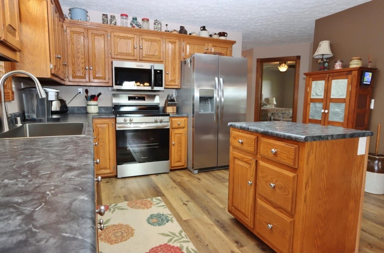 2983 Temple Hill Road Summer Shade, KY 42166 - Photo 21 of 39 Gallery Image 21