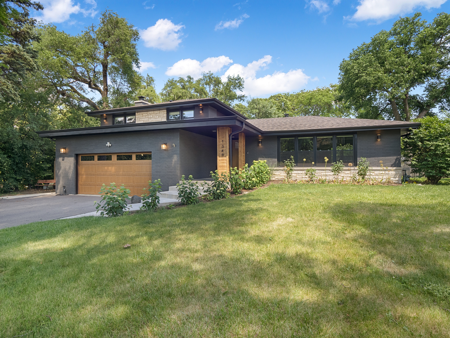 1349 Tinker Way Glenview, IL 60025 - Photo 1 of 18