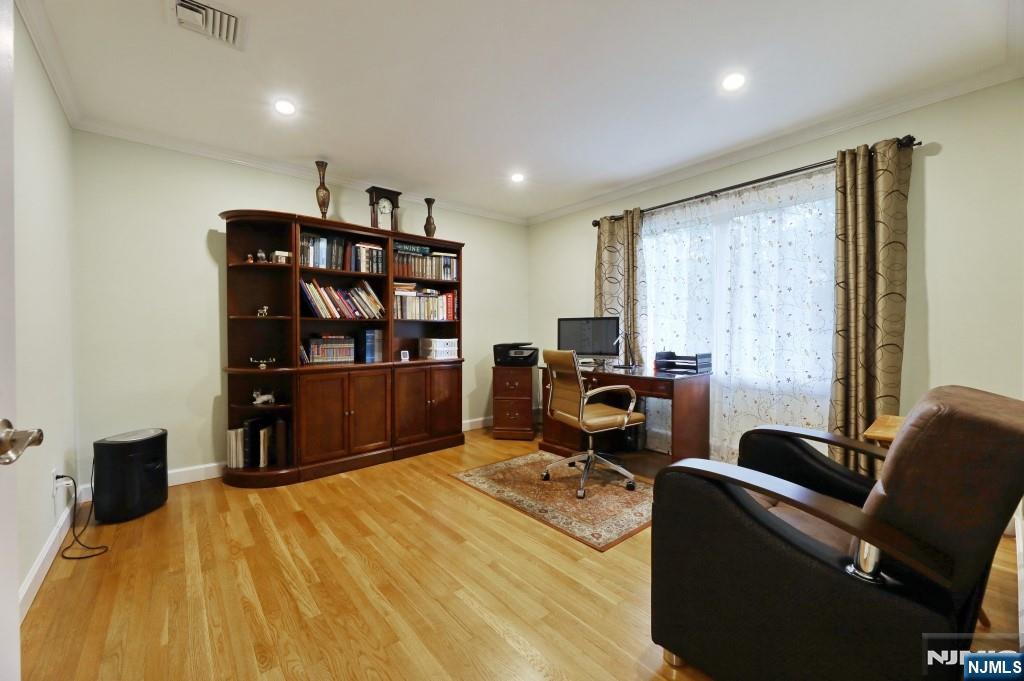 83 Hampshire Road Washington Township, NJ 07676 - Photo 18 of 40 a bedroom with a workspace