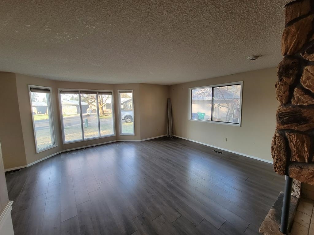 8428 North Susan Court Spokane, WA 99208 - Photo 3 of 31