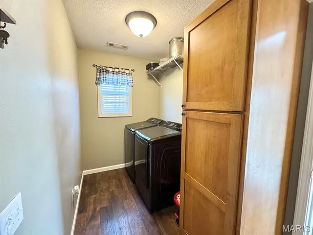 $249,500 | 1407 Birch Creek Court, Dexter, MO 63841