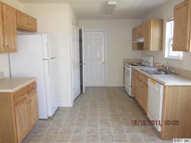 428 Morningside Road Charlotte, NC 28214 - Photo 5 of 10