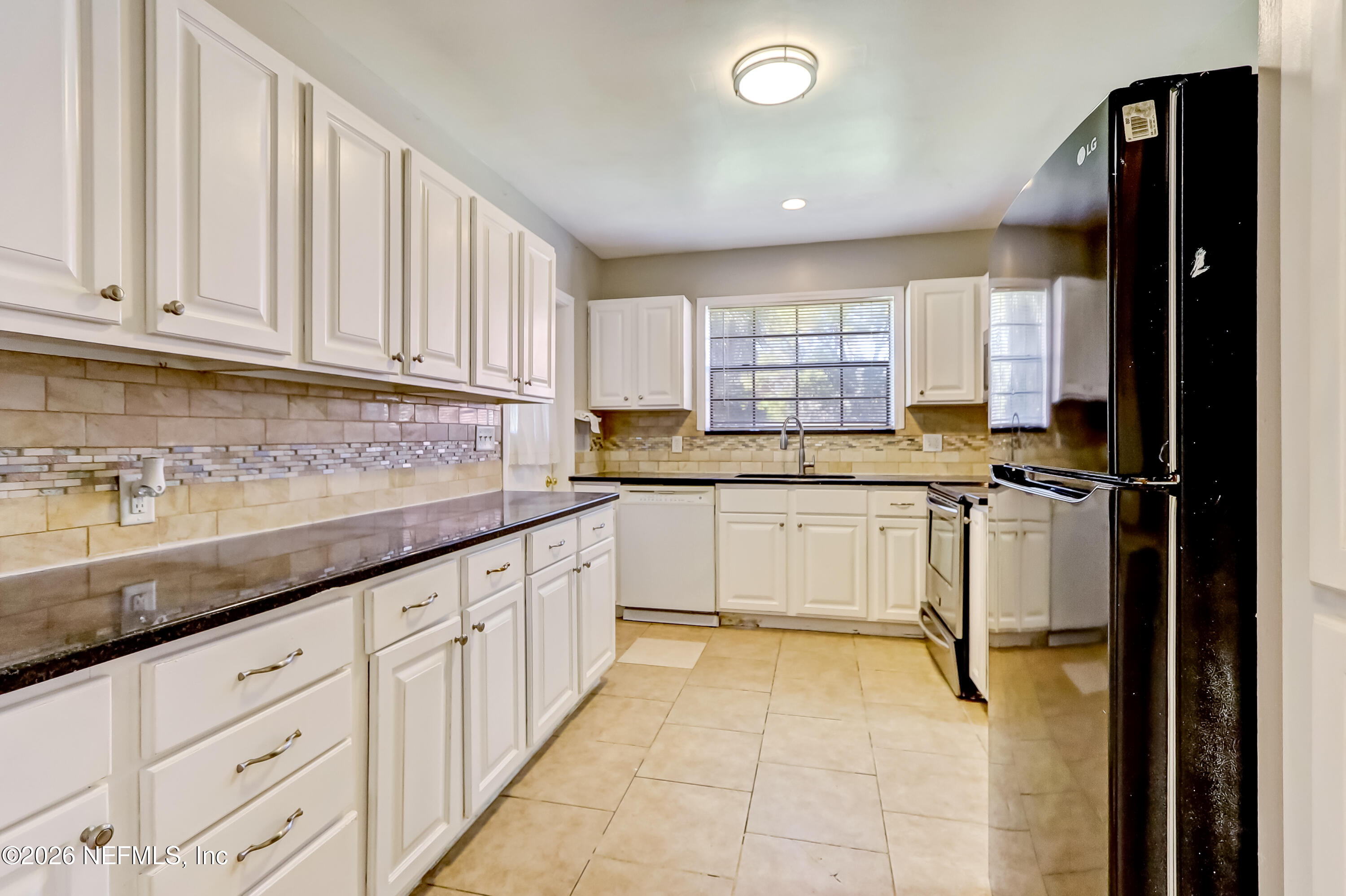 3116 Belden Circle Jacksonville, FL 32207 - Photo 17 of 27 18