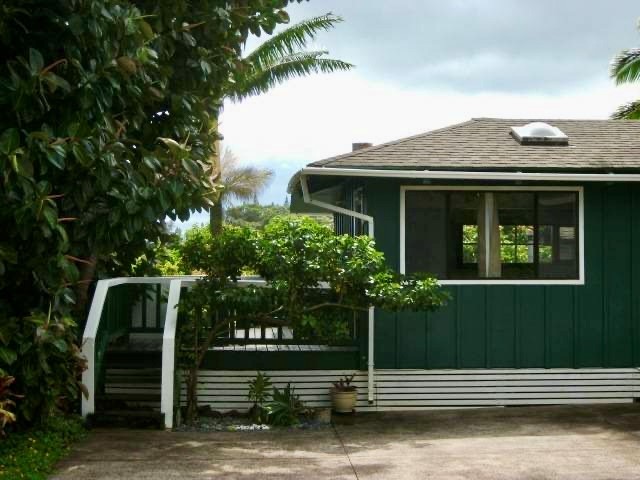 3198 Wawae Road Kalaheo, HI 96741 - Photo 11 of 30 a front view of a house with a garden
