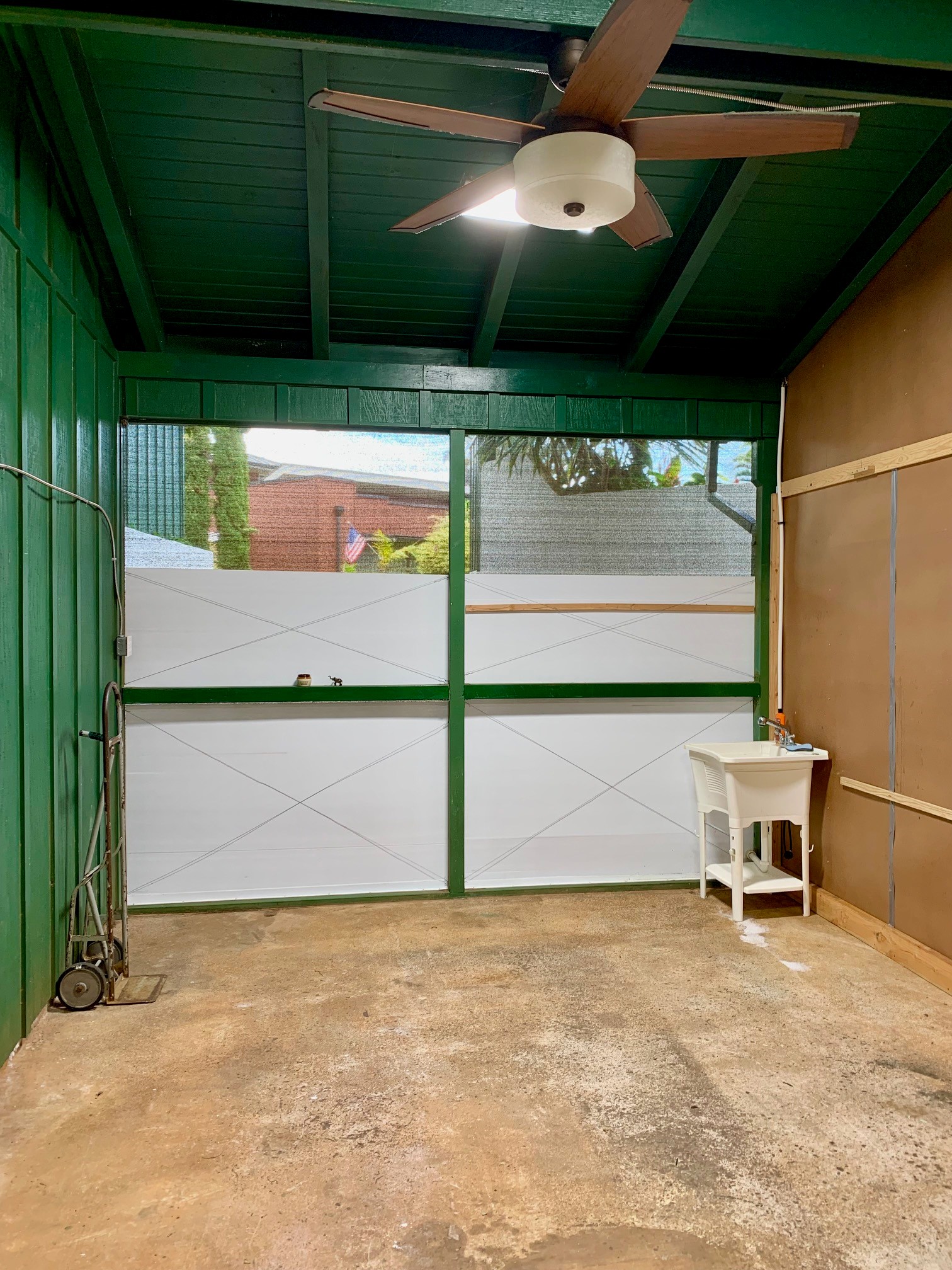 3198 Wawae Road Kalaheo, HI 96741 - Photo 24 of 30 a view of a indoor garage