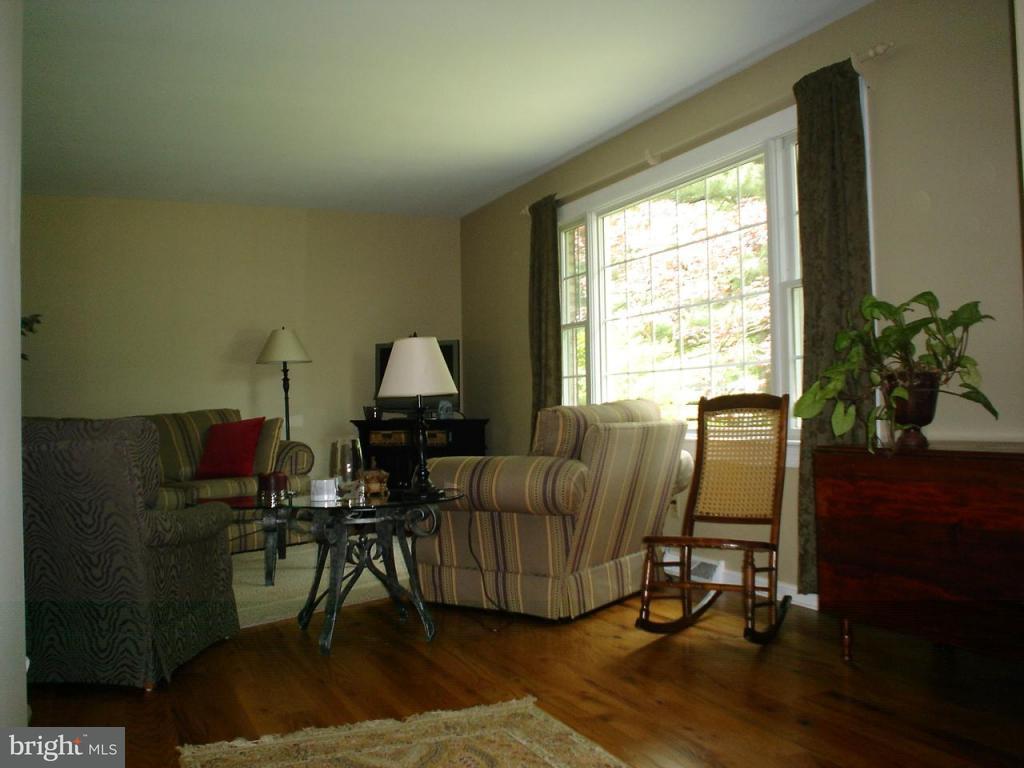 2741 Old Orchard Road Lancaster, PA 17601 - Photo 3 of 13 Gallery Image 3