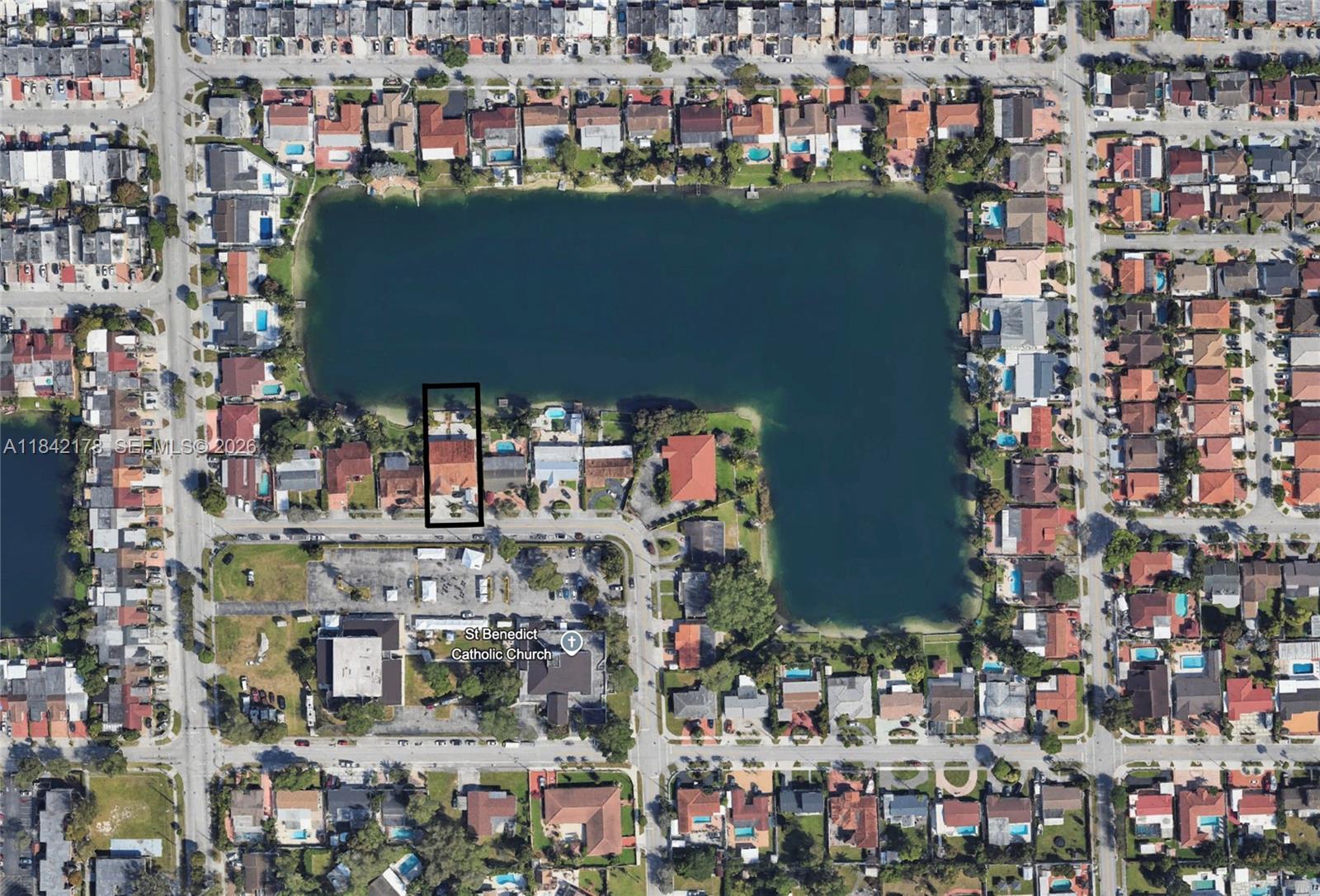 747 West 78th Street Hialeah, FL 33014 - Photo 2 of 37 a city view