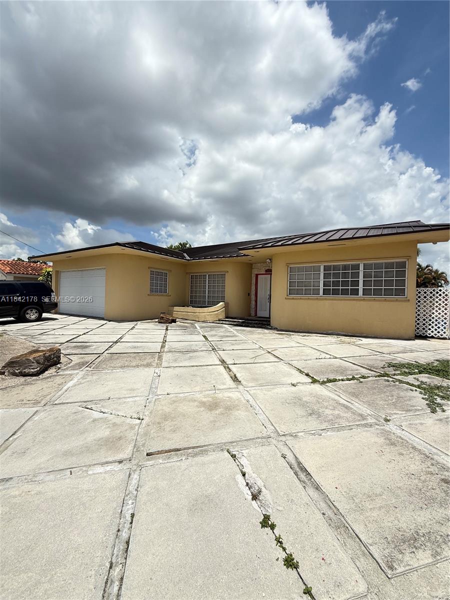 747 West 78th Street Hialeah, FL 33014 - Photo 36 of 37 a view of pool with yard