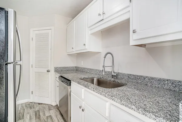 $989,999 | 820 17th Avenue North, Surfside Beach, SC 29575