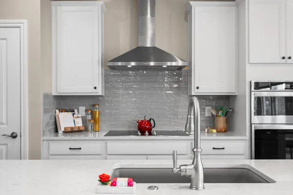 $615,000 | 3380 Roslyn Drive, Ypsilanti, MI 48197