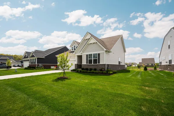 $615,000 | 3380 Roslyn Drive, Ypsilanti, MI 48197