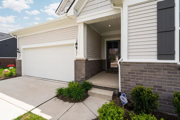 $615,000 | 3380 Roslyn Drive, Ypsilanti, MI 48197