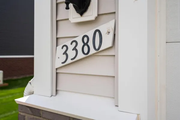 $615,000 | 3380 Roslyn Drive, Ypsilanti, MI 48197