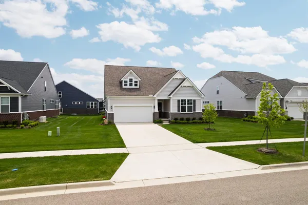 $615,000 | 3380 Roslyn Drive, Ypsilanti, MI 48197