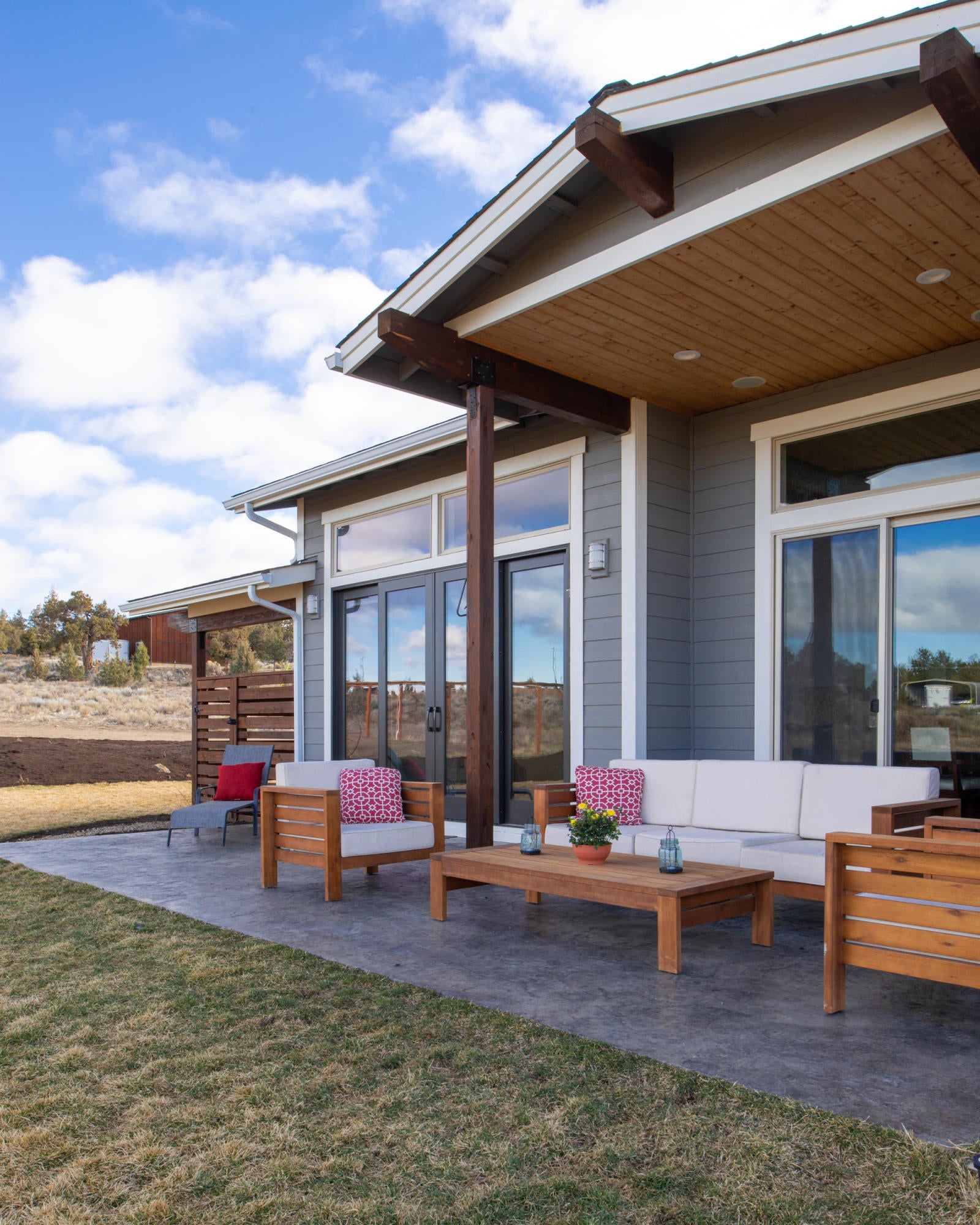 20820 Tumalo Road Bend, OR 97703 - Photo 1 of 33 Patio