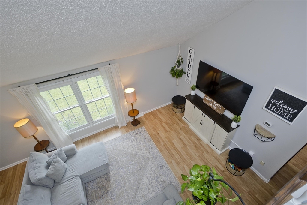 1470 Mapleton Avenue Suffield, CT 06078 - Photo 6 of 42 Gallery Image 6