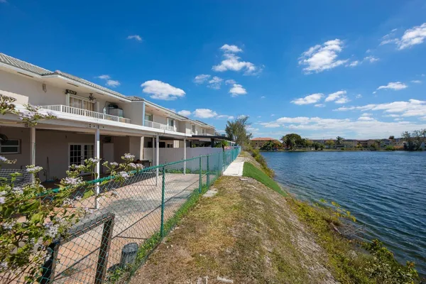 $2,800 | 8330 Northwest 103rd Street, Unit 101B, Hialeah, FL 33016