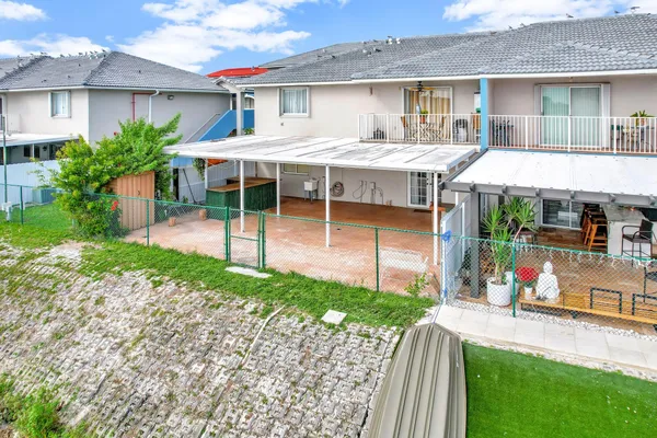 $2,800 | 8330 Northwest 103rd Street, Unit 101B, Hialeah, FL 33016