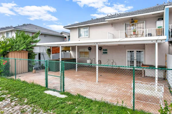 $2,800 | 8330 Northwest 103rd Street, Unit 101B, Hialeah, FL 33016