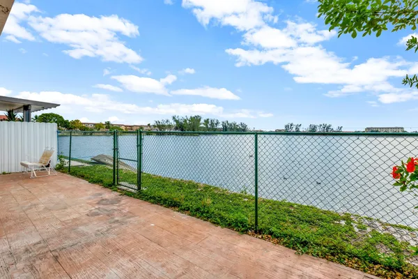 $2,800 | 8330 Northwest 103rd Street, Unit 101B, Hialeah, FL 33016