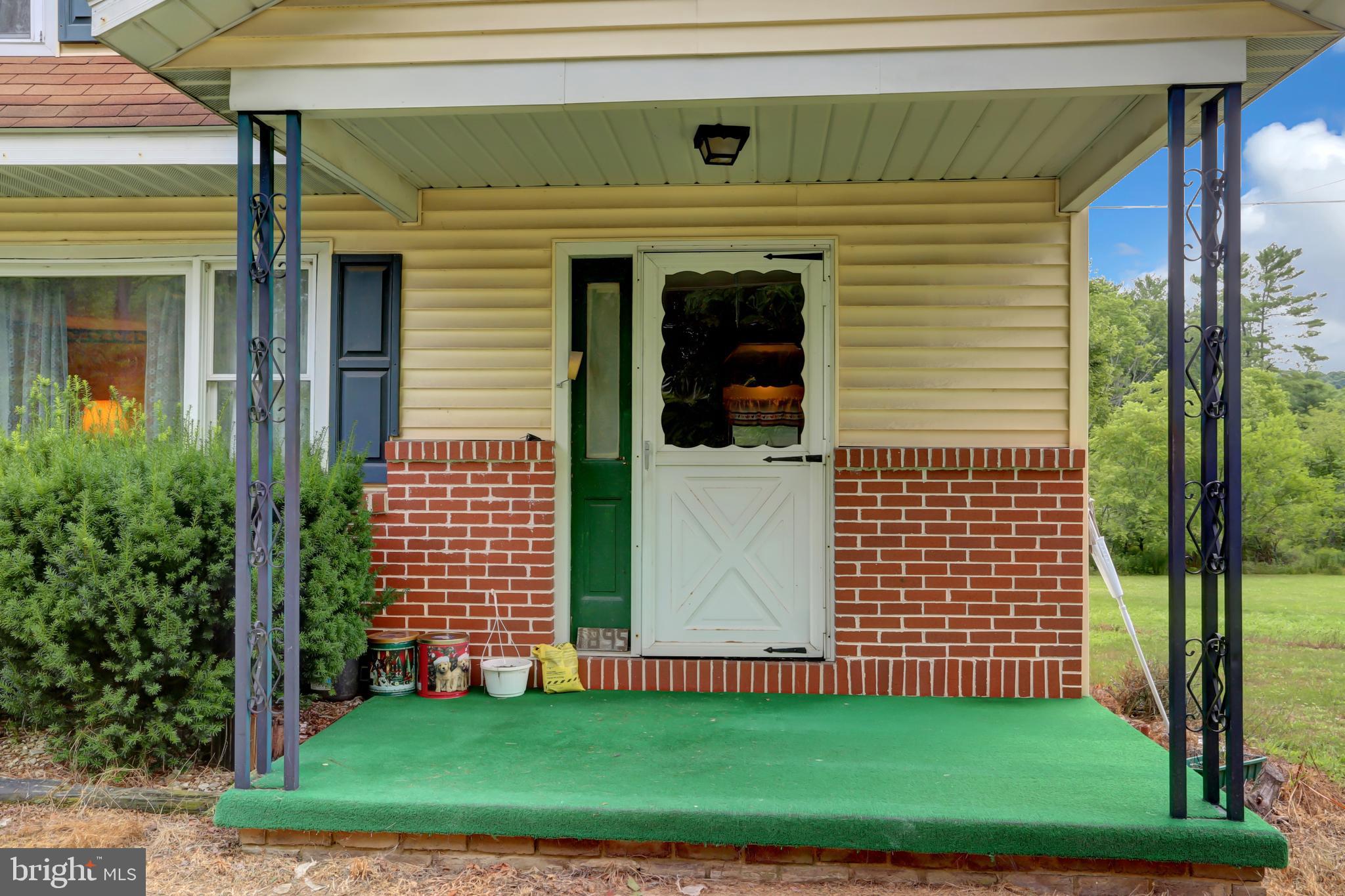 1895 Jericho Road New Bloomfield, PA 17068 - Photo 4 of 49 Gallery Image 4