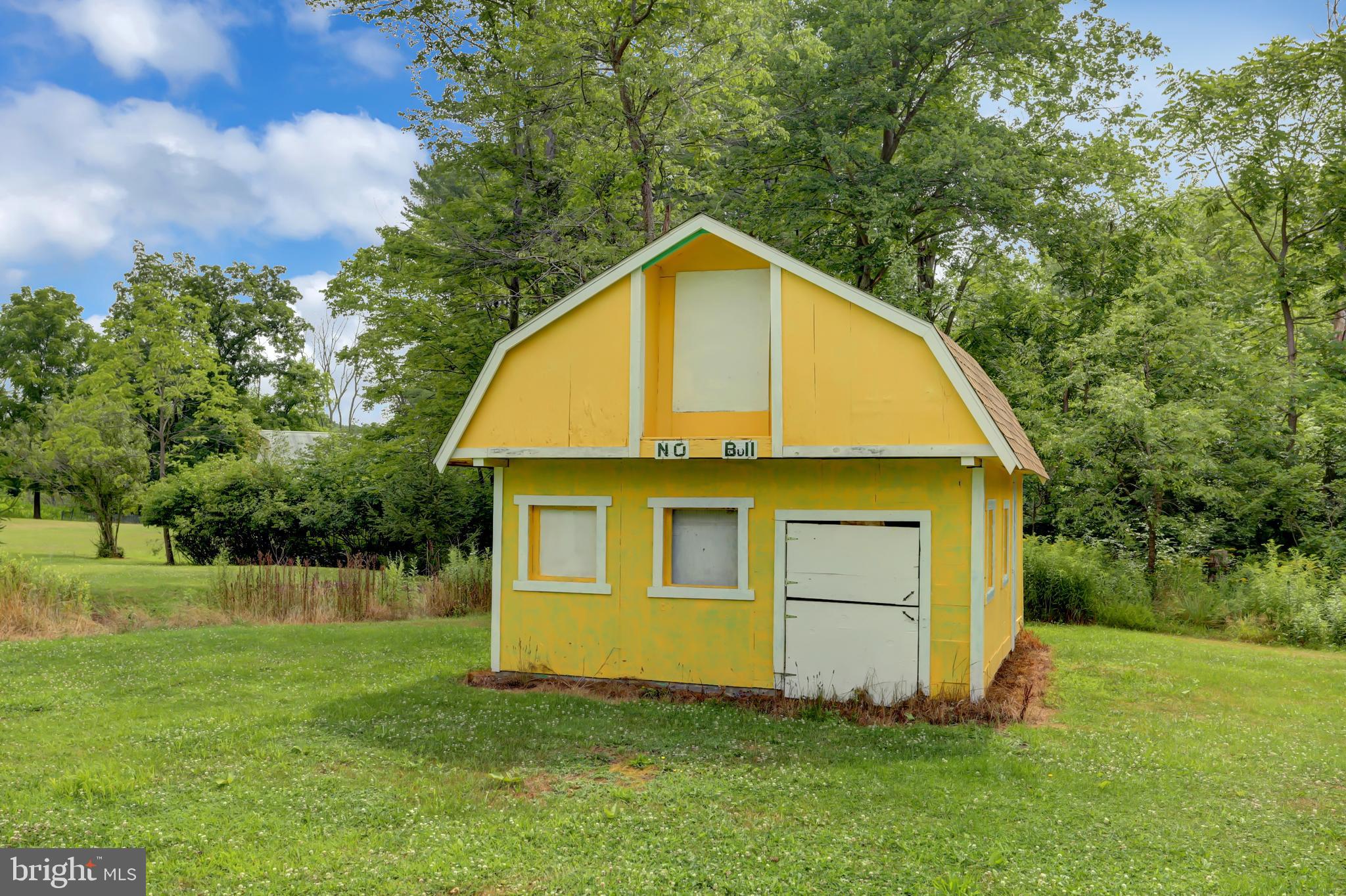 1895 Jericho Road New Bloomfield, PA 17068 - Photo 41 of 49 Barn Shed