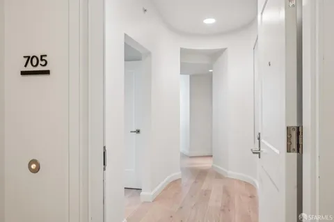 $2,730,000 | 875 California Street, Unit 705, San Francisco, CA 94108