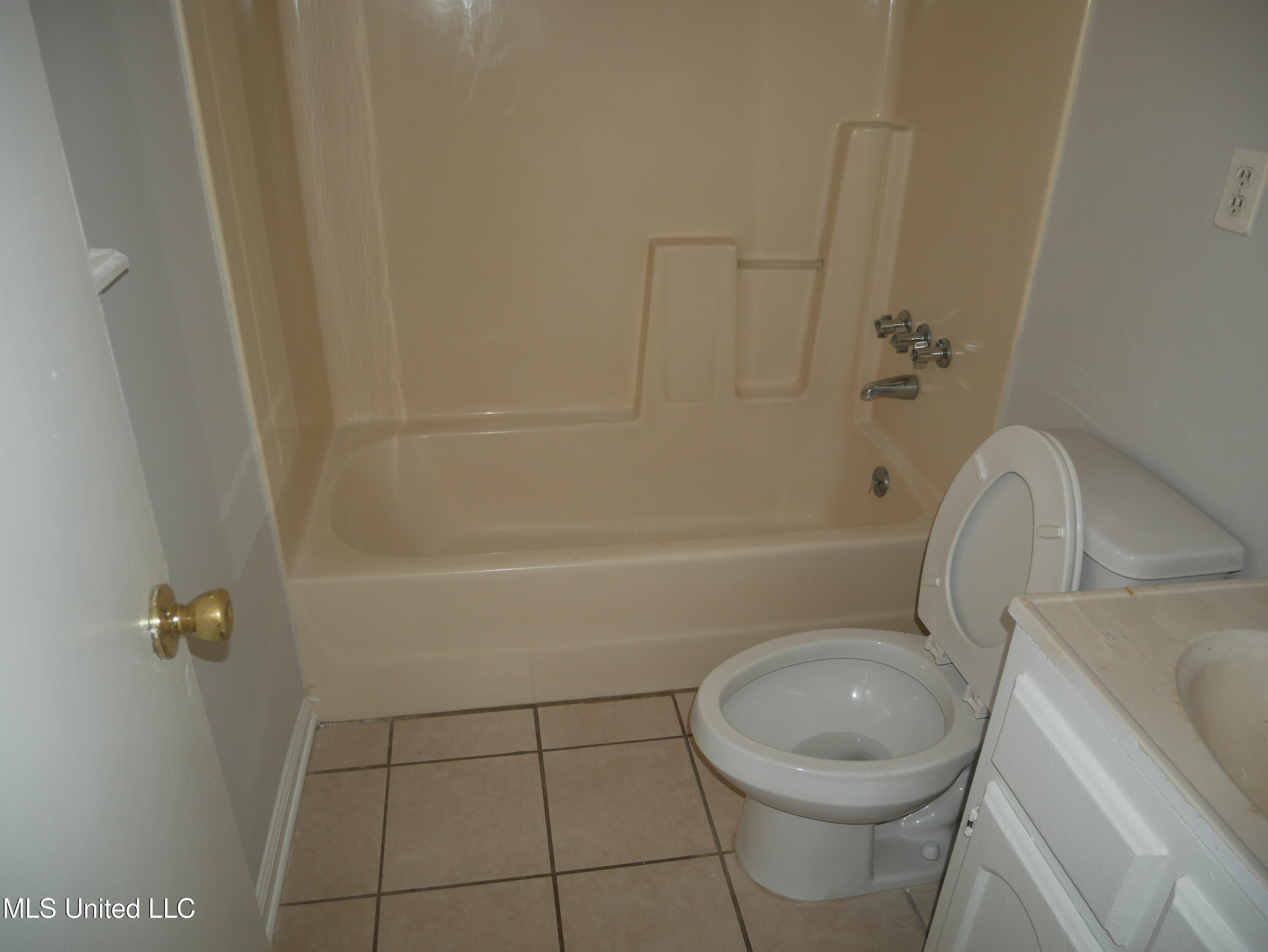 936 Hill Street Hernando, MS 38632 - Photo 15 of 21 P1070480