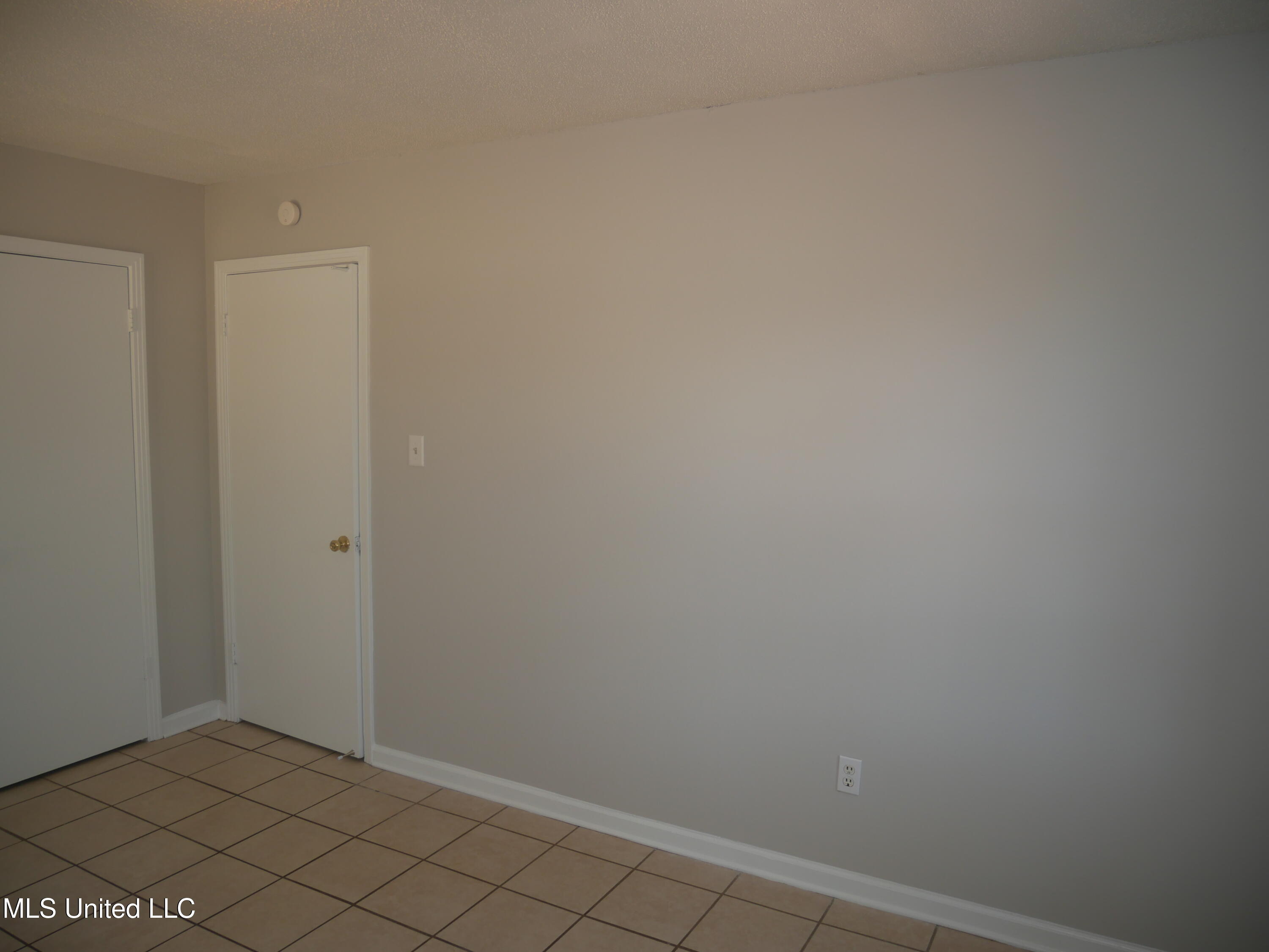 936 Hill Street Hernando, MS 38632 - Photo 17 of 21 P1070483