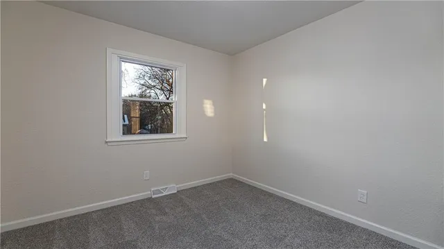 $269,900 | 2805 Berry Avenue, Independence, MO 64057