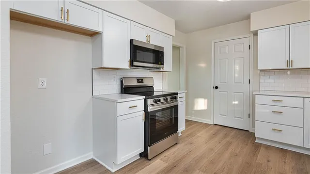 $269,900 | 2805 Berry Avenue, Independence, MO 64057