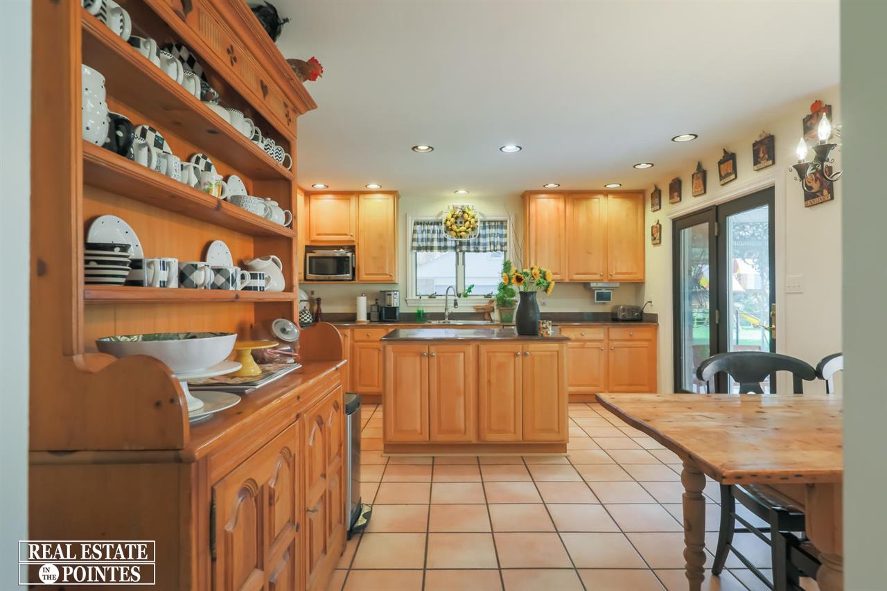 741 Trombley Road Grosse Pointe Park, MI 48230 - Photo 27 of 63