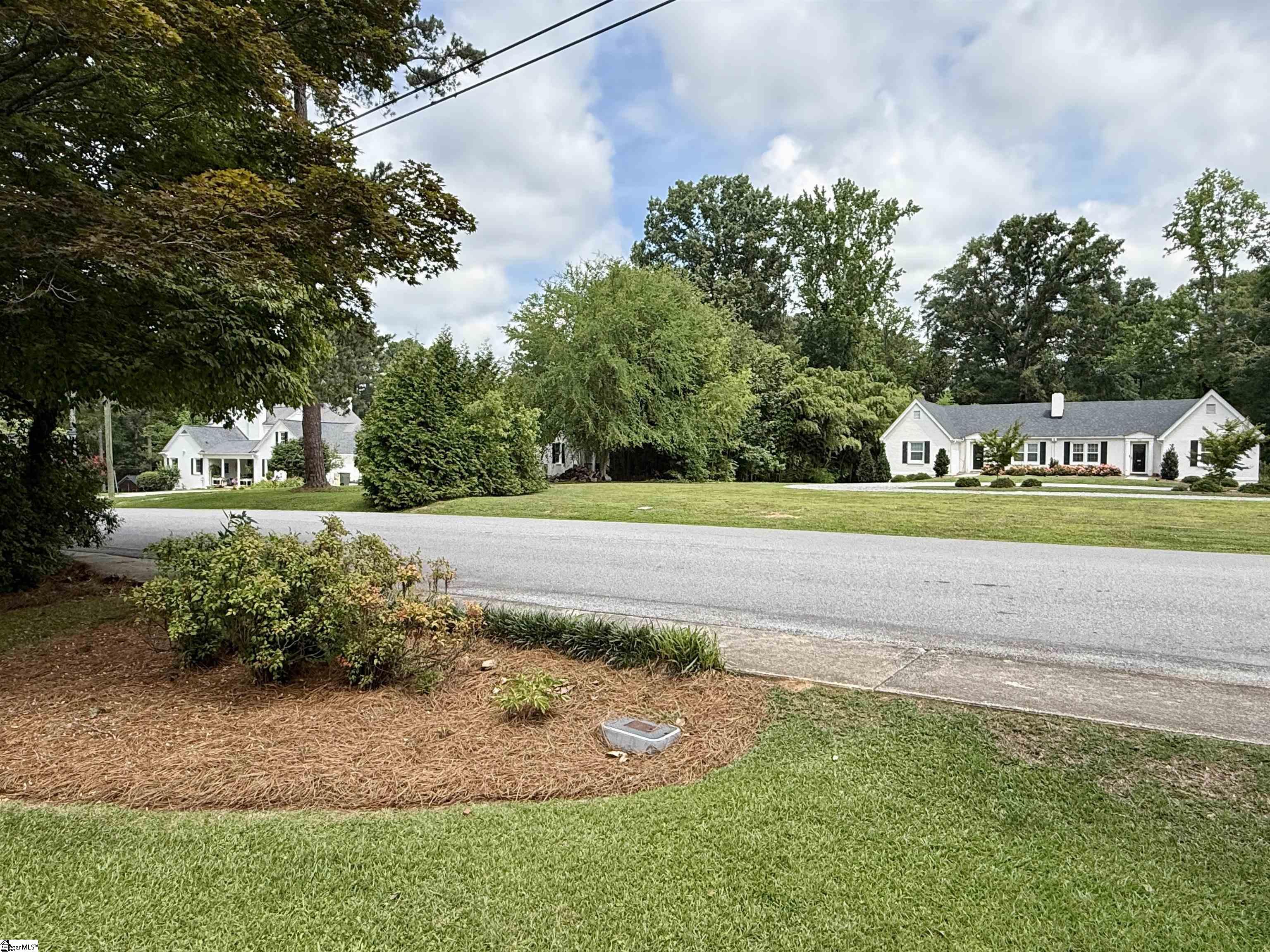301 Pine Street Clinton, SC 29325 - Photo 20 of 20