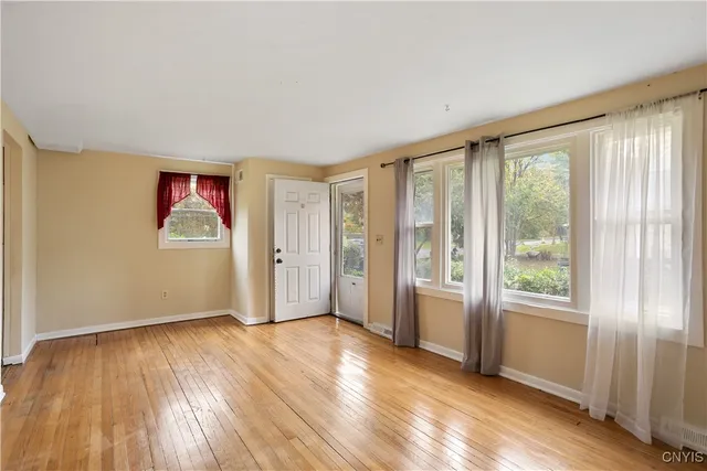 $199,999 | 205 Crehange Street, Unit 7, Syracuse, NY 13205