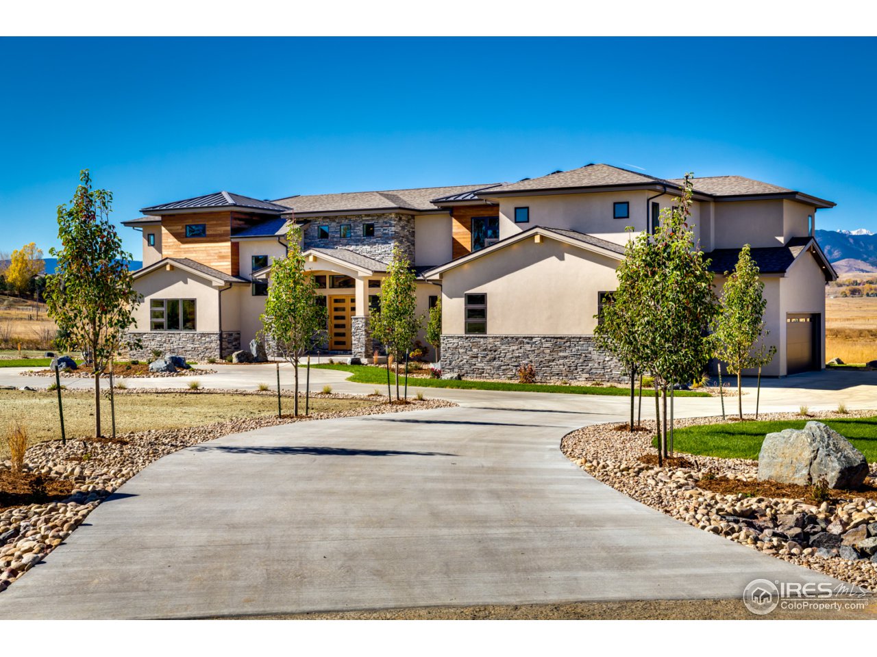 7412 Deerfield Road Longmont, CO 80503 - Photo 2 of 37 Beautiful Tree-lined Entry