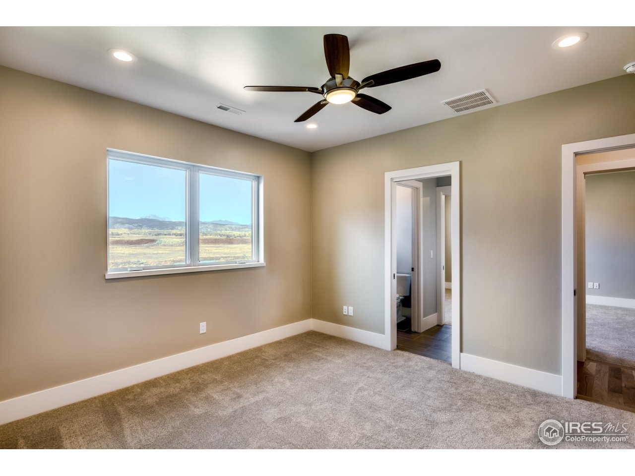 7412 Deerfield Road Longmont, CO 80503 - Photo 35 of 37 Jack & Jill Suite with Walk-in and Views!!!!