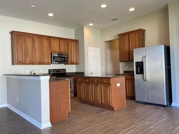 $2,800 | 3711 Juneberry Drive, Wesley Chapel, FL 33543