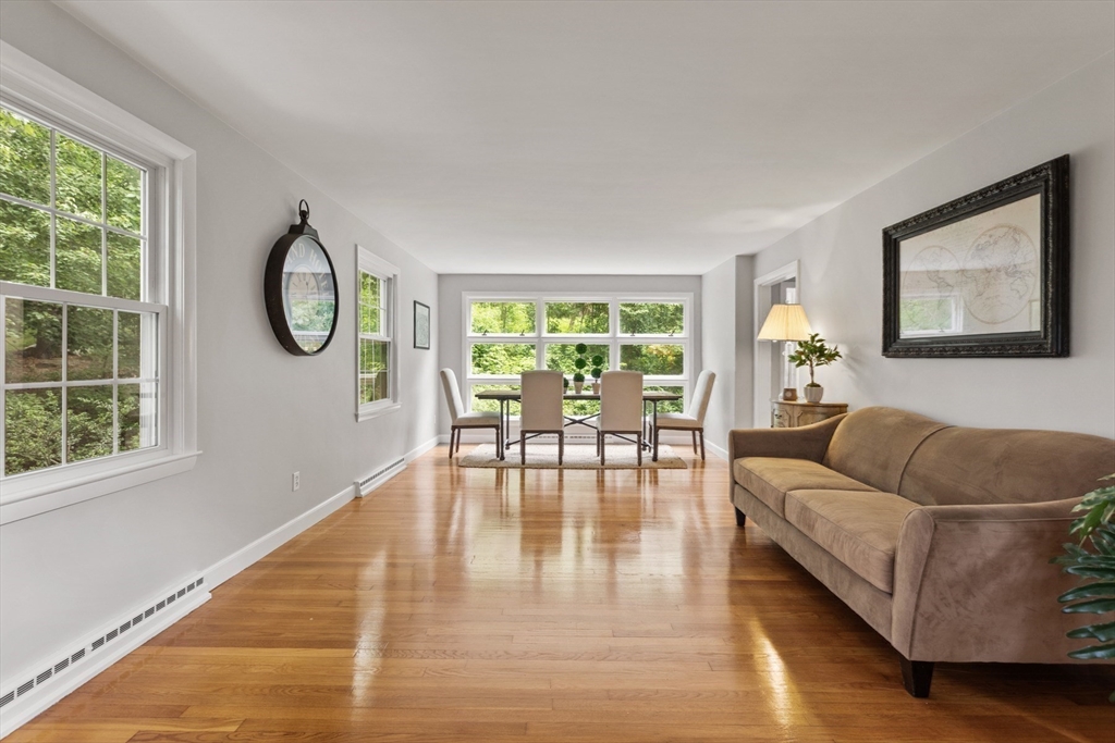 124 Hillside Road North Andover, MA 01845 - Photo 11 of 24 Gallery Image 11