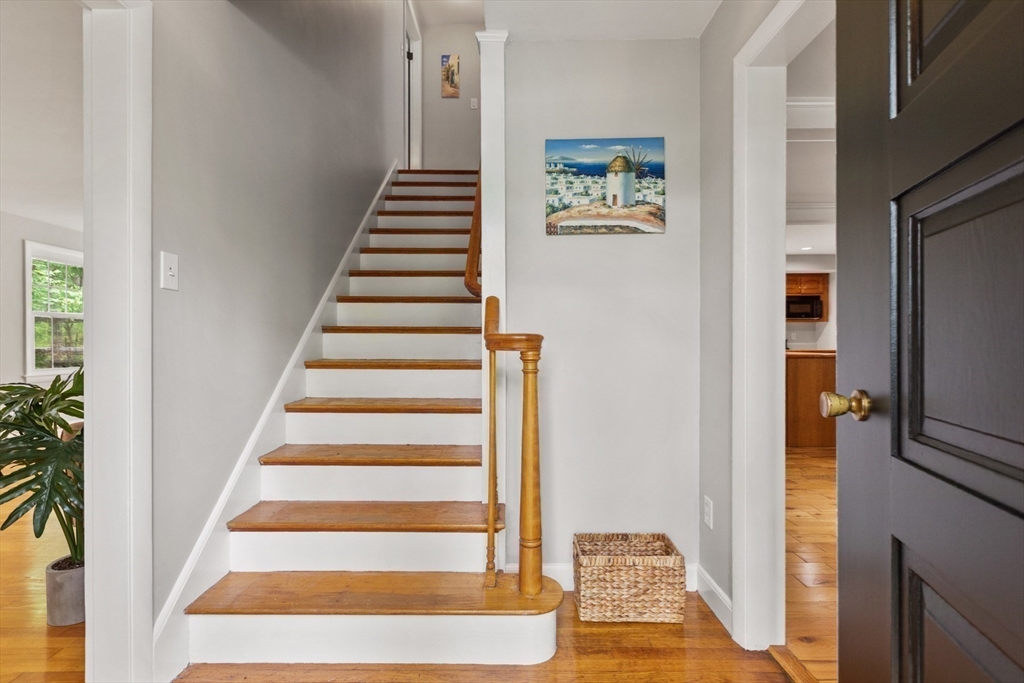 124 Hillside Road North Andover, MA 01845 - Photo 13 of 24 Gallery Image 13